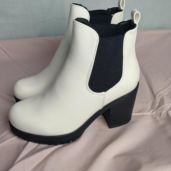 Dream Pair Women's Size 6 Ankle Platform Boots Thick Sole Balance - Picture 5 of 16